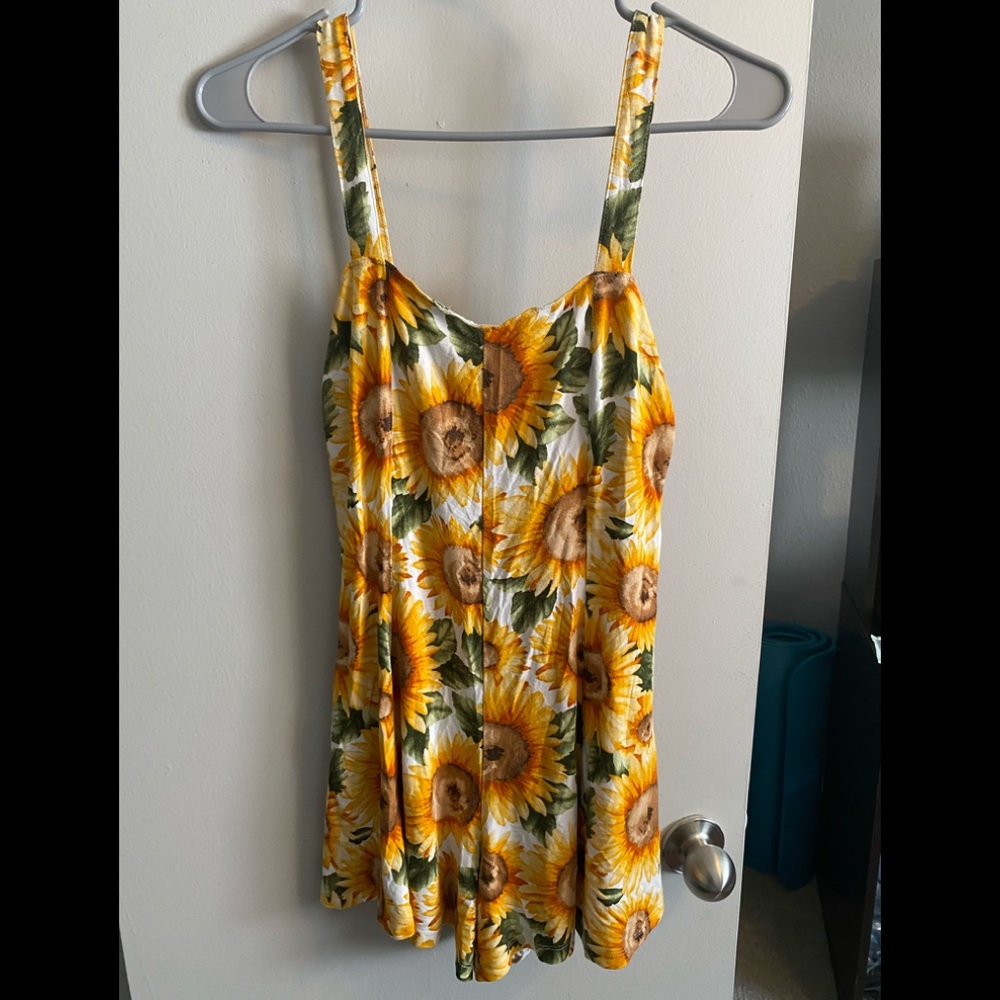 Super cute! Forever 21 Sunflower romper!
